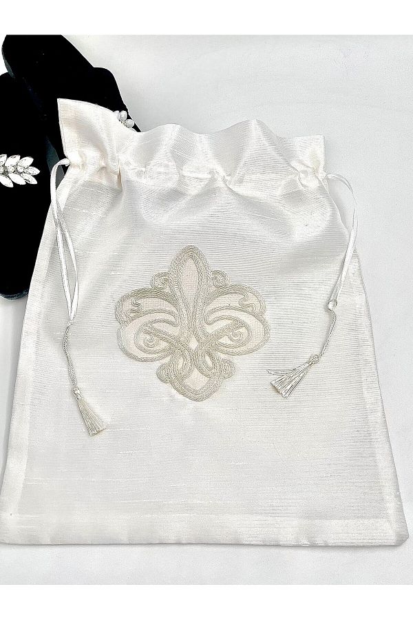 Lurji Elegant Linen Shoe Bag with Guipure Detail Stylish and Natural Protection for Your Shoes Trendyol