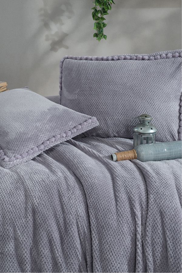 Clasy-Welsoft Single Pompom Detailed Bedspread Set 1