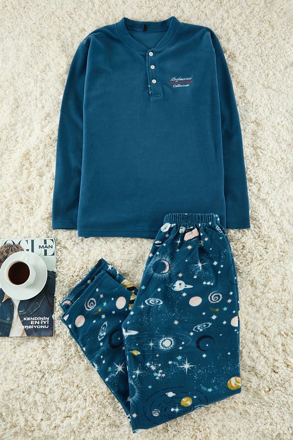 Kolekcia Trendyol-Súprava pleteného pyžama Indigo Fleece s mäkkou textúrou Tmnaw25Pt00057 1