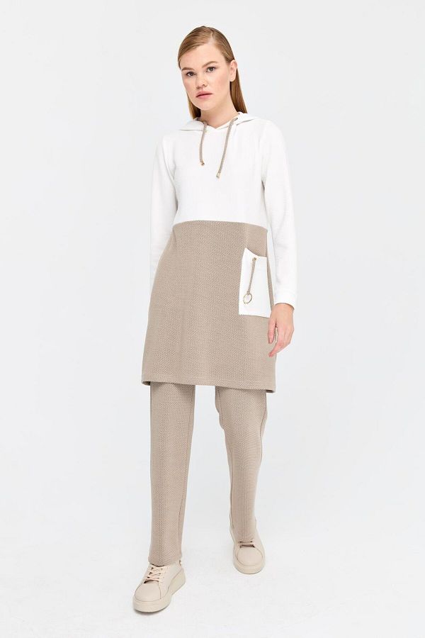 Esswaap-Mink Color Block Pique Textured Trousers Set 1