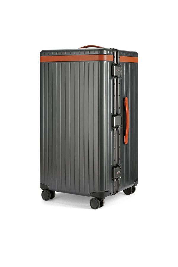 Swivel wheel suitcase discount