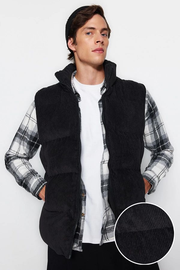 Trendyol Collection-Winter Black Velvet Vest - Men's Regular Fit TMNAW23YE00013 1