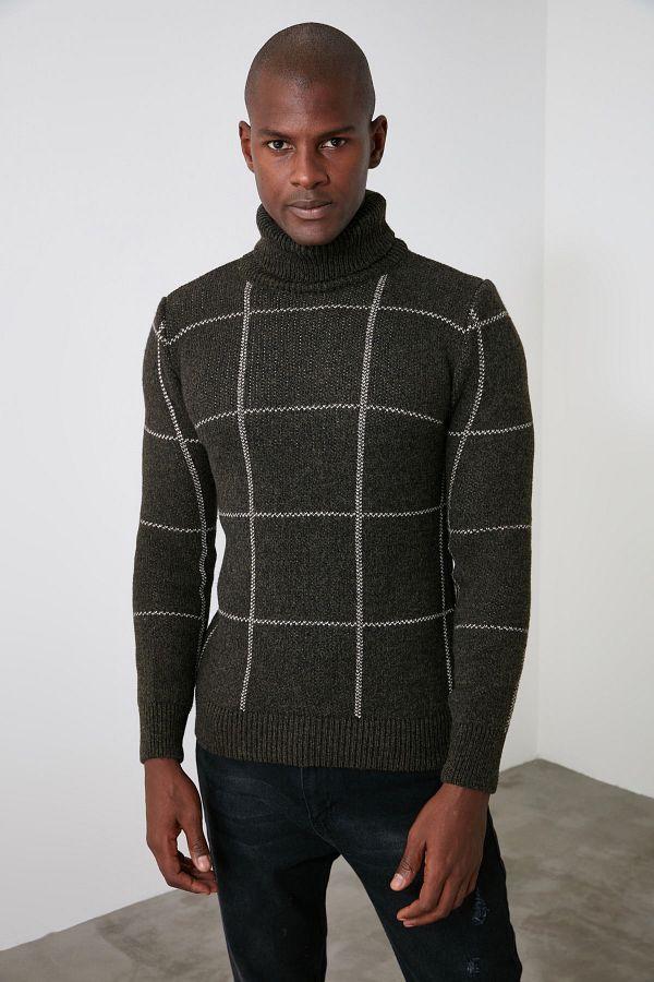 Trendyol Collection-Khakifarbener Rollkragenpullover mit schmaler Passform und schmaler Passform TMNAW21KZ0398 1