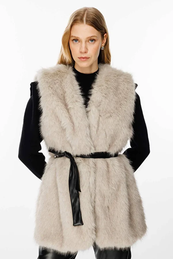 Hooopstore-Faux Fur Gray Vest 1