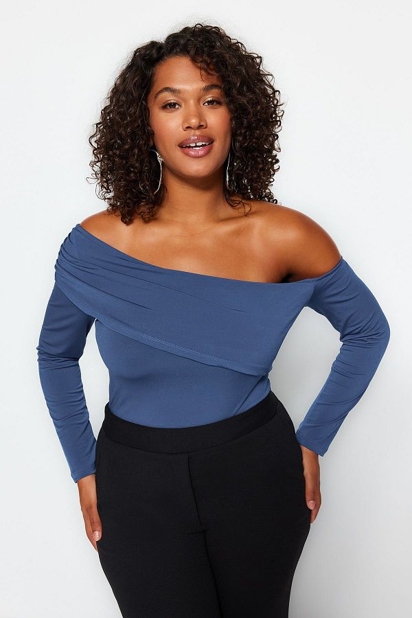 Trendyol Curve-Blue Asymmetric Collar Knitted Blouse TBBAW24AF00032 1