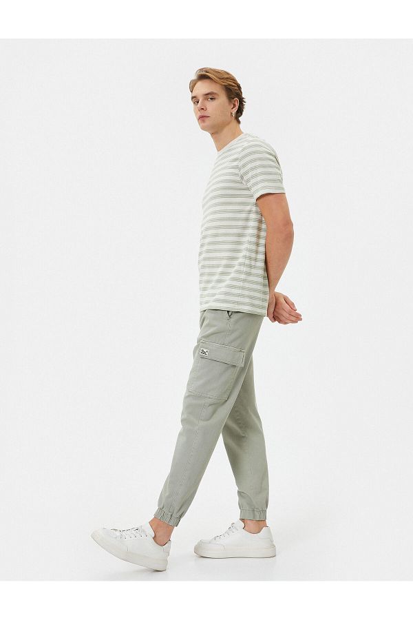 Koton-Joggerhose mit Taschendetail und Spitzenbund aus Baumwolle 1