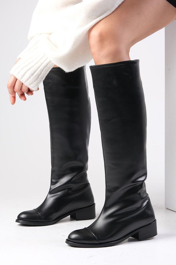 Mio Gusto Parley Black Color Without Zipper Thin Faux Fur Lined Women s Riding Boots Trendyol