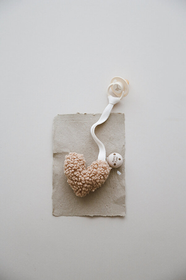 DERY BABY TEDDY MOON KAHVE KALP EMZİK ASKISI