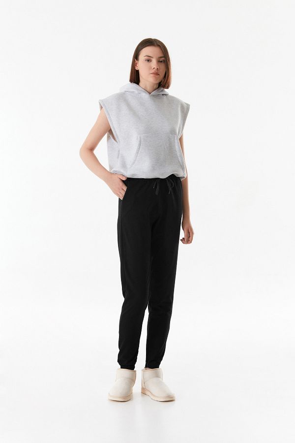 Fulla Moda-Basic Designed Jogger Sweatpants with Elastic Waist 1