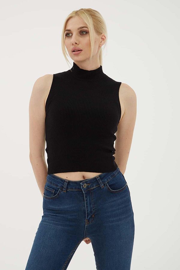 Fashion Friends-Bluză Neagră Tricotaj - Jumătate Gât țesut 1