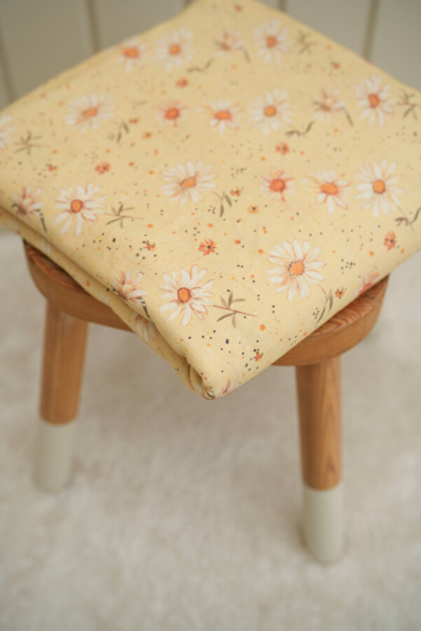 Tuğba Kuğu Baskılı Müslin Kumaş  | Daisy