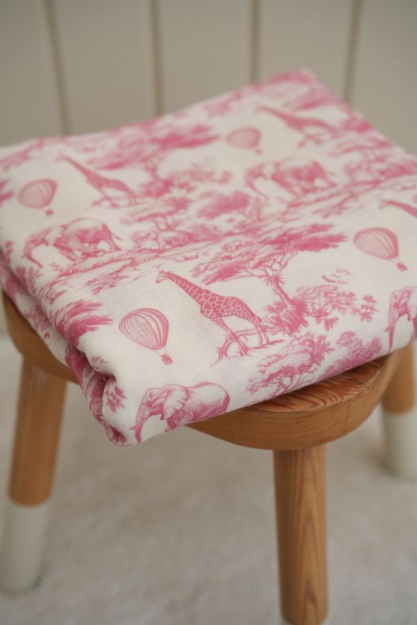 Tuğba Kuğu-Printed Muslin Fabric |   Pink Safari 1