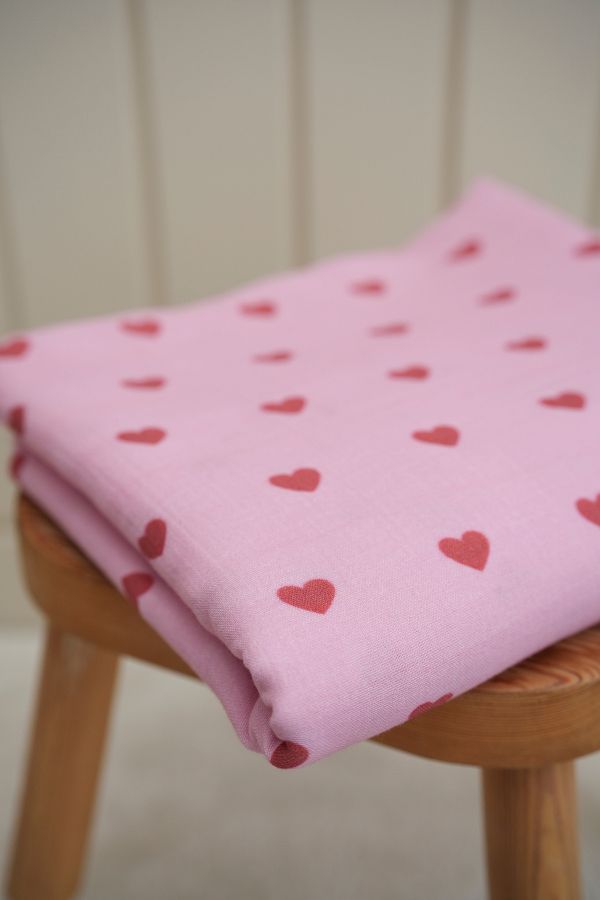 Tuğba Kuğu-Printed Muslin Fabric |   Sweet Hearts 1
