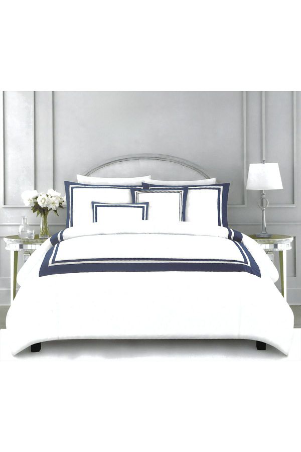 Orange Bed & Bath-فندق | طقم لحاف فندقي من 8 قطع مقاس مزدوج مصنوع من القطن بنسبة 100% - أزرق داكن|أزرق 279 × 244 سم 1