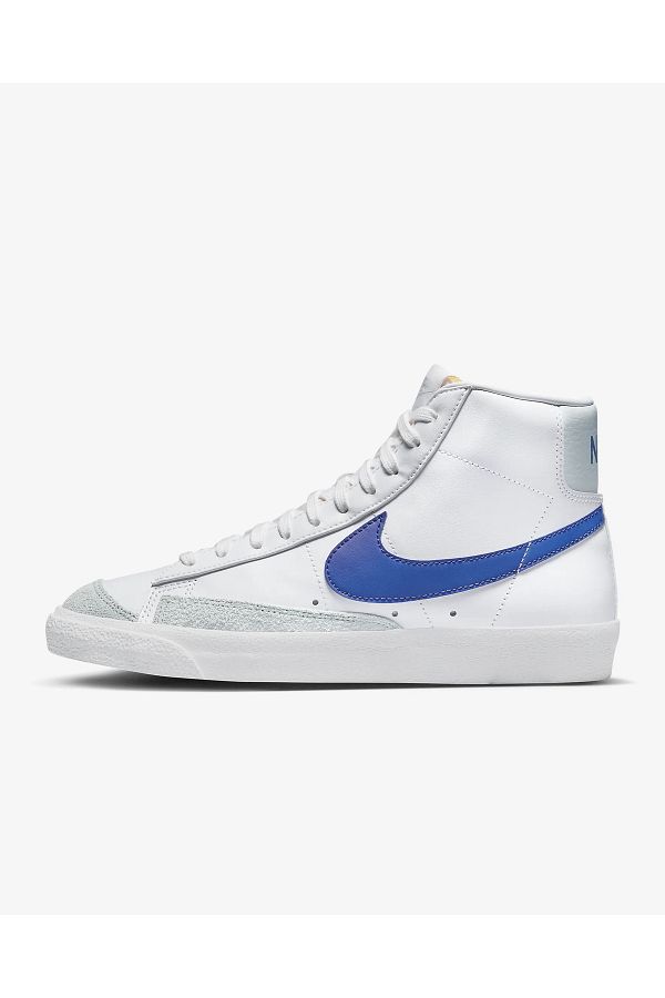 Nike-1977 Model Blazer Mid VNTG Sneaker 1
