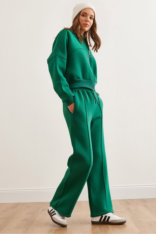 Emerald green tracksuit womens 2025
