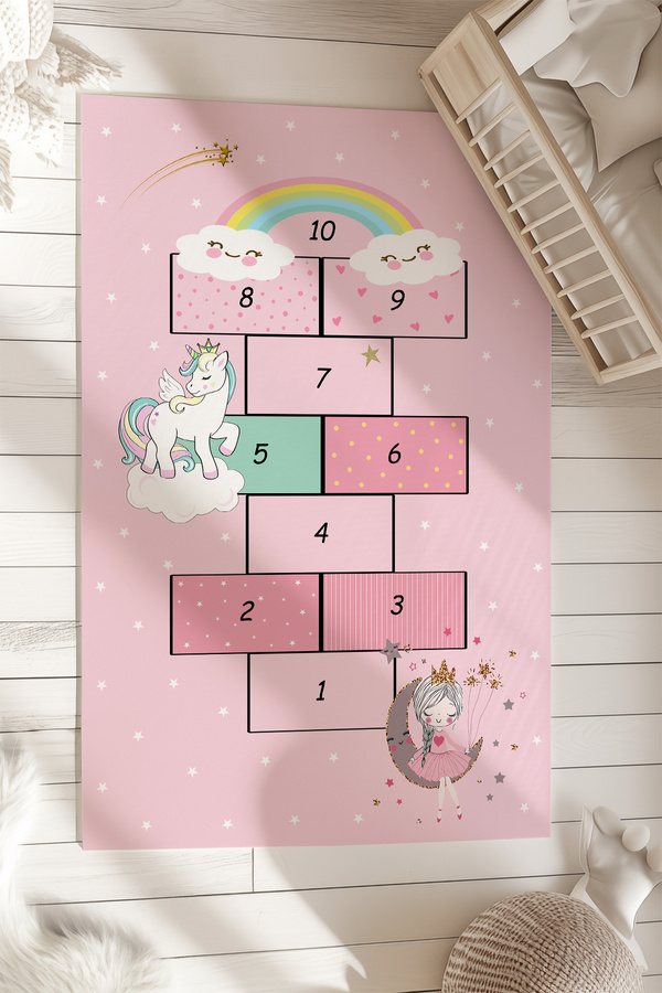 Homiko Ay'da Oturan Kız Pembe Desenli  Çocuk ve Bebek Odası Dekoratif Halı TLH-280