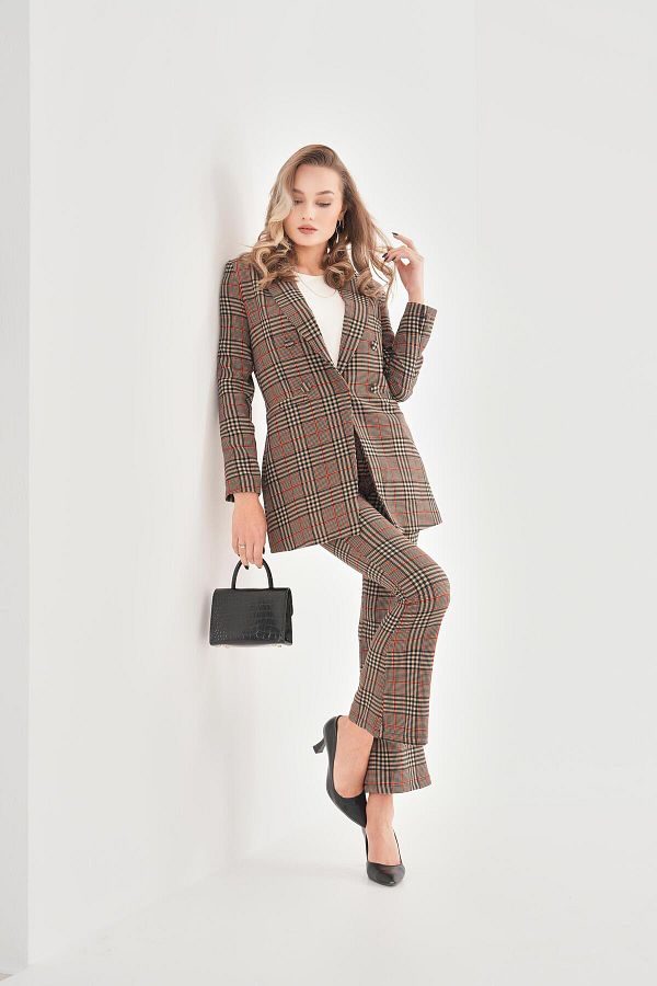 VAPUR TEKSTİL-Plaid Blazer Jacket with Padded Shoulders and Snaps on the Front - Red 1