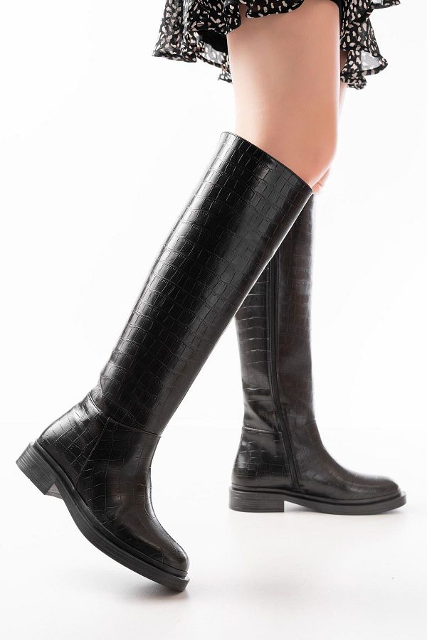 Aymood-2024-3007 Black Crocodile Zippered Daily Women's Boots 1