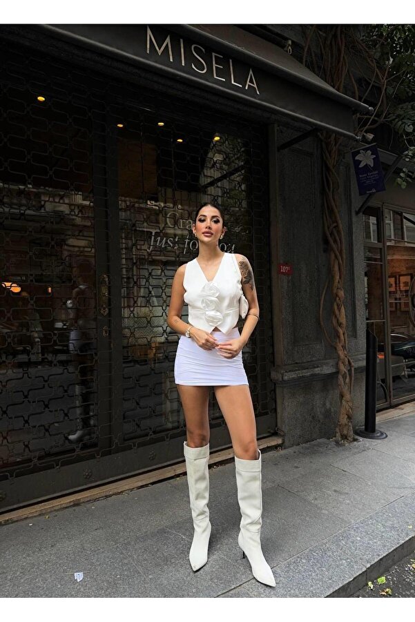 'Ello-Fashion`S Rose Detailled Vest - White 1