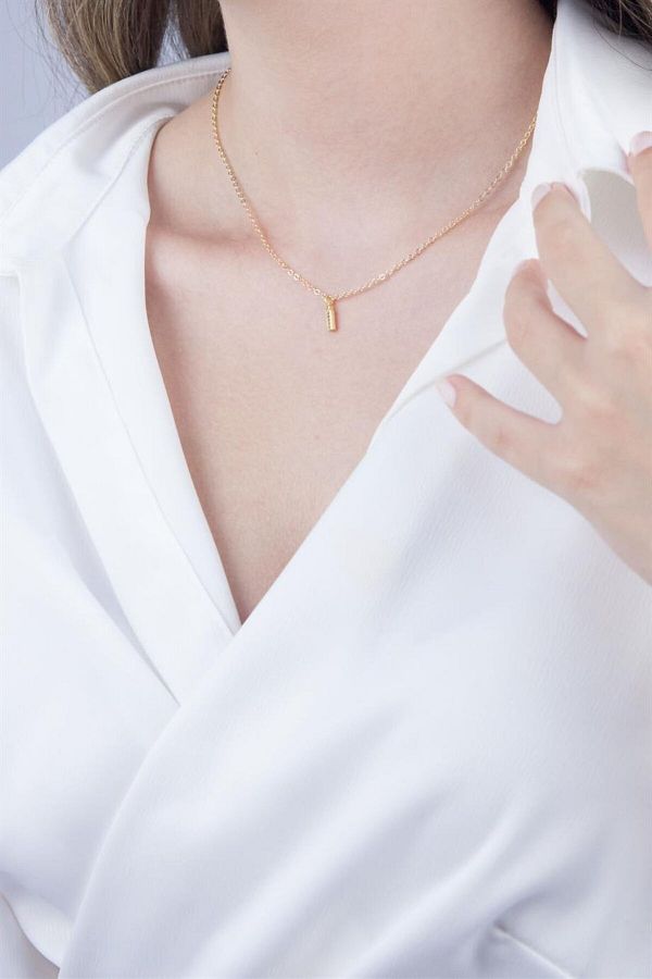 Sose Moda-Gold Chain Necklace with Letter I 1