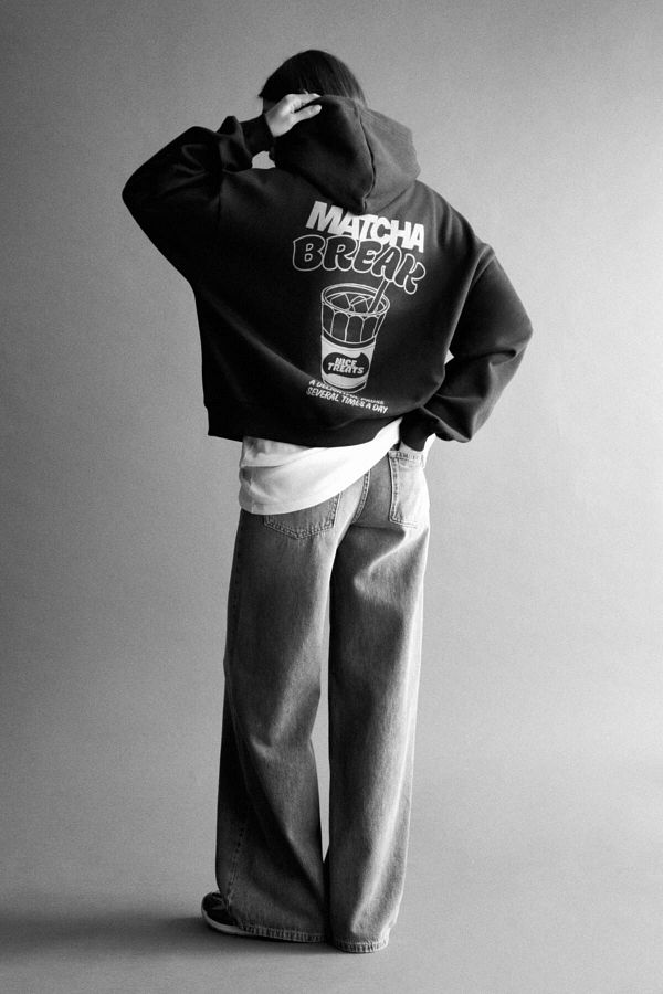 Pull & Bear-Sweatshirt with Matcha Print and Hood 1