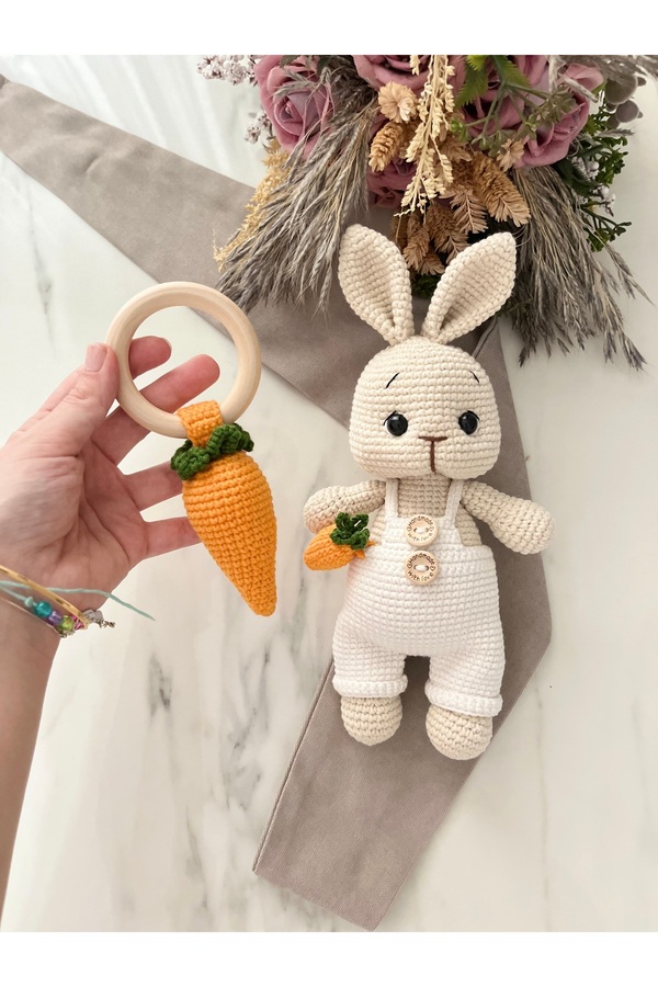 Zey's Amigurumi Amigurumi Havuçlu Tavşan Uyku Arkadaşı Ve Çıngırak