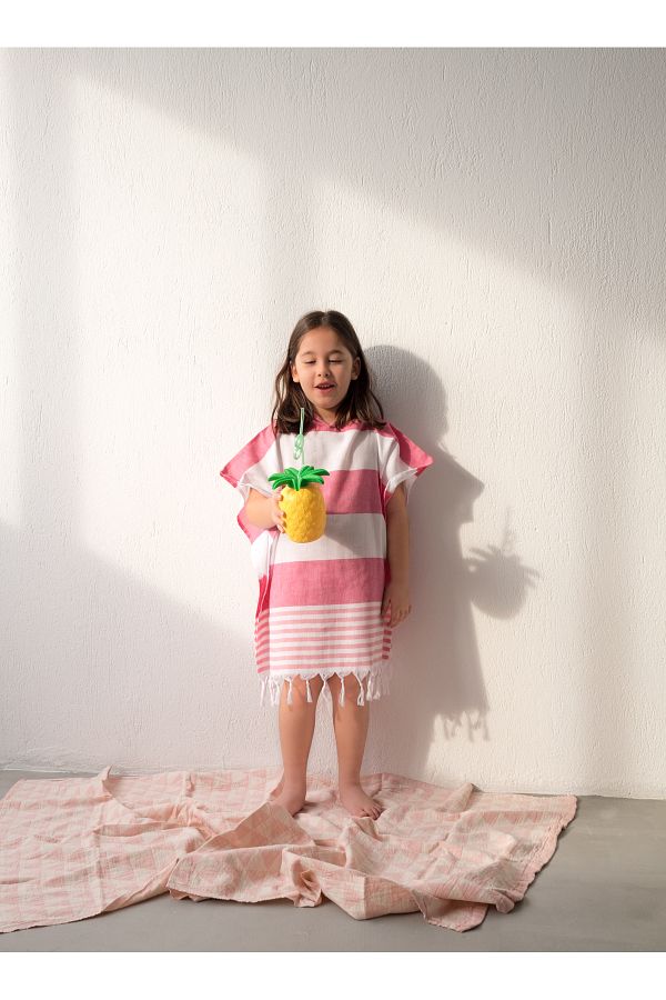 Barine-Cuba Children's Caftan - Flamingo / Raspberry Model 1