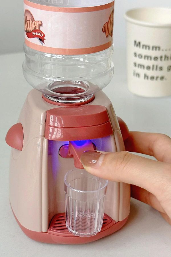 Sole-Toy Water Dispenser with Light and Sound Function 1