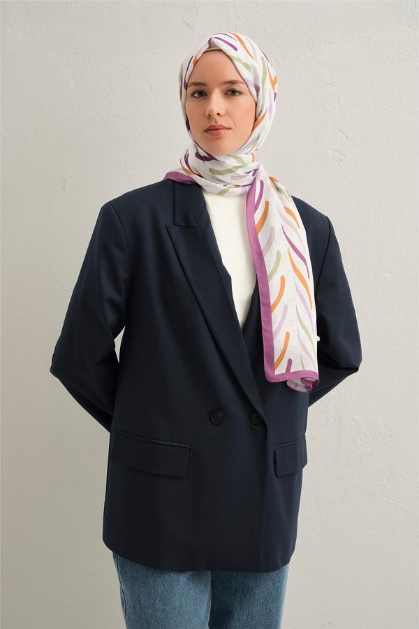 Armine-Life 8045 9 03 Model Shawl 1