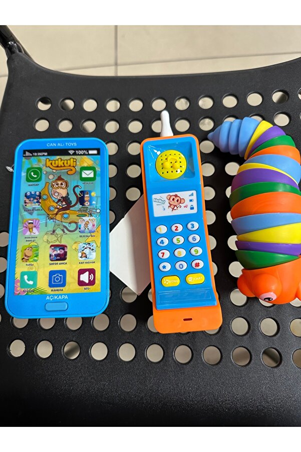 u-toys TÜRKÇE ŞARKILI OYUNCAK TELEFON VE SOKTAK TIRTIL VE SELİ TELSİZ TELEFON 3 LÜ SET SESLİ IŞIKLI OYUNCAK