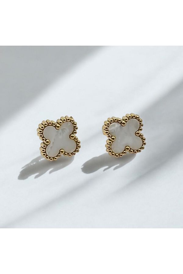 Butik-White Clover Earrings 1