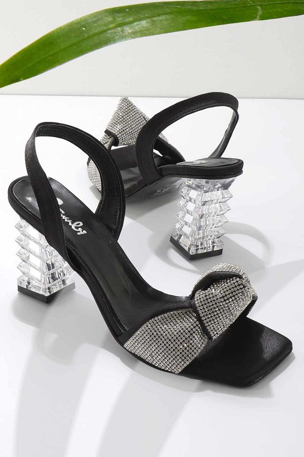 Bambi-Damensandalen aus schwarzem Satin K 05140666638 1