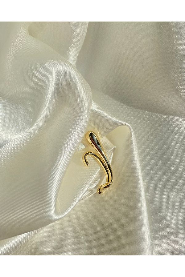 GAMZE-Steel Vip Earcuff 1