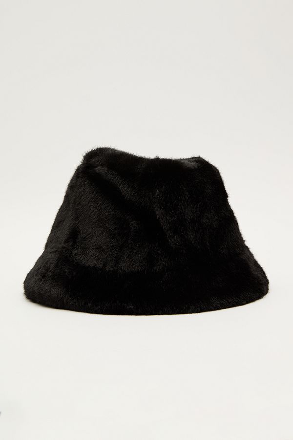 Manuka-Black Faux Fur Bucket Hat 1