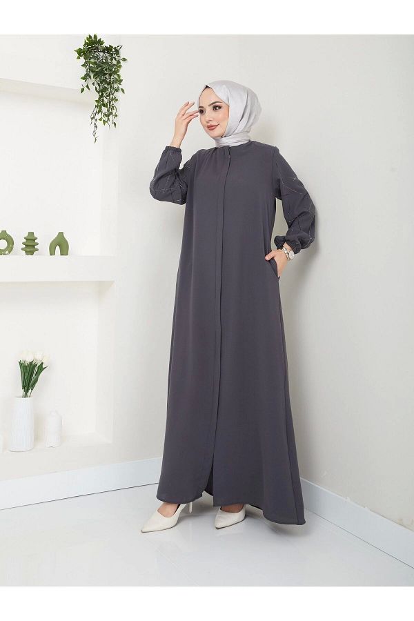Neva Style-Stone Detailed Arm Ferace 1