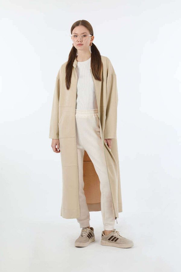 ZÜLAYS-Stone Colored Long Cardigan witH Zipper and Pockets 1