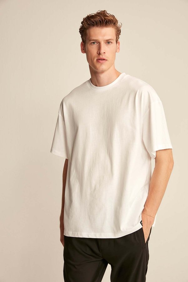 GRIMELANGE Jett Men's Oversized Fit Organic 100% Cotton Thick-Textured Crew Neck White T-shirt