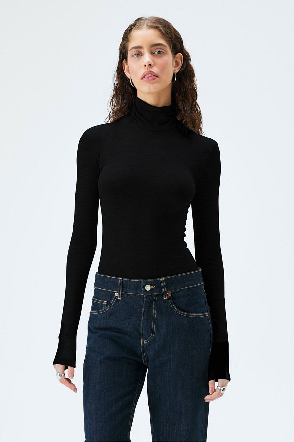 IAMNOTBASIC-Black Katie Top 1