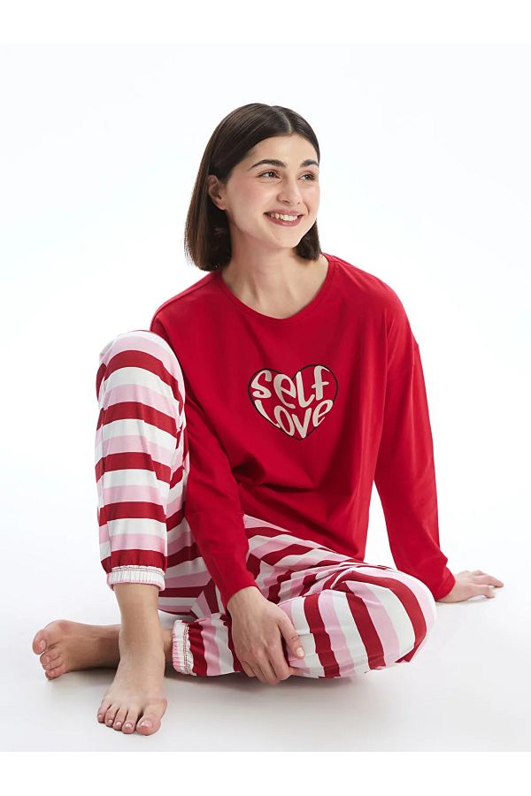LC Waikiki-Lcw Dream Red Crew Neck Printed Women's Pajamas Set 1