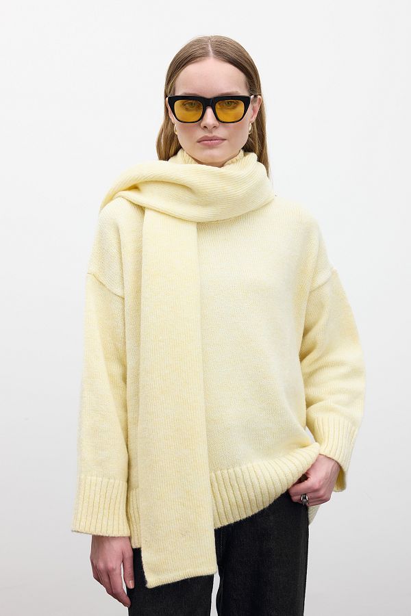 Manuka-Yellow Soft Scarf 1