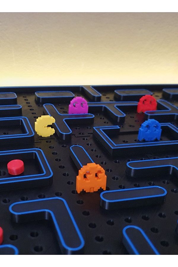 3D Brothers-Pacman Board Game - Maze Pursuit of Ghosts, Strategy, Challenge, and Tactics 1