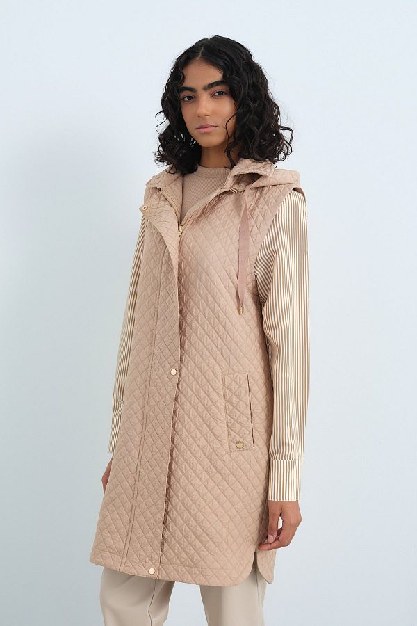 Nihan-Thin Quilted Vest - Camel 1