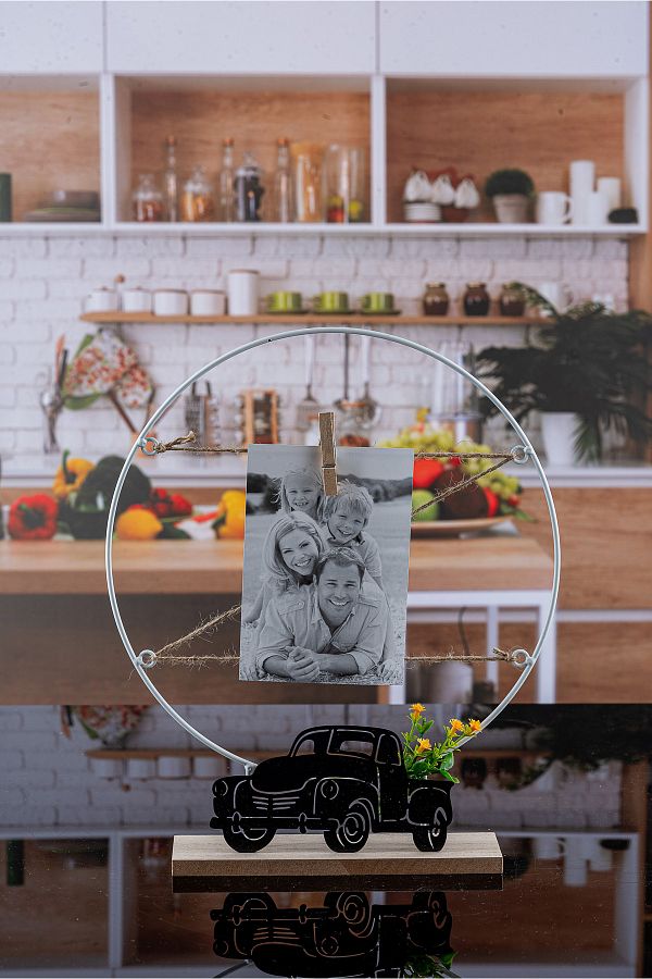 Lizzy-Latched Drawstring Trolley Memory Frame Decorative Fotoraf Hanger 1