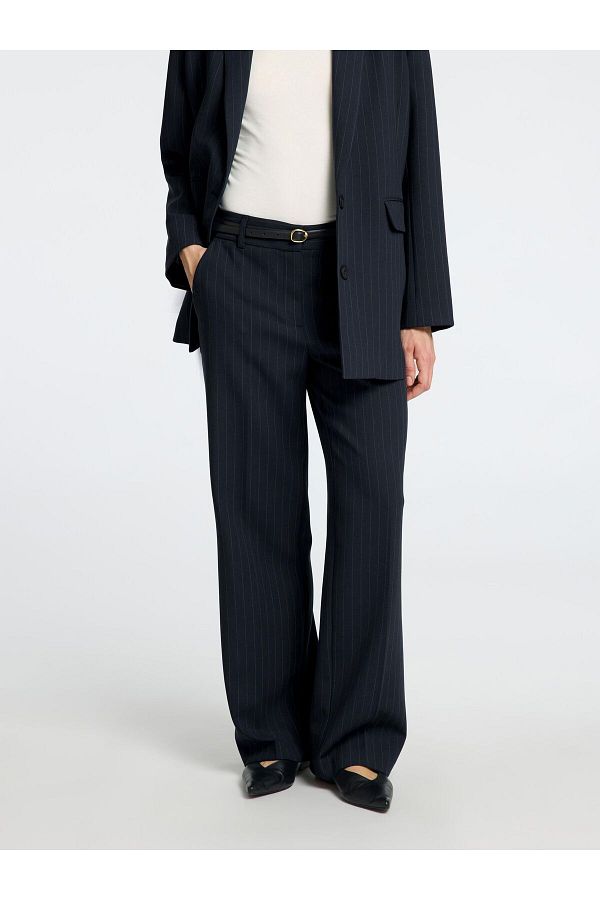 Selected Femme-Hose mit weitem Bein Nadelstreifen 1