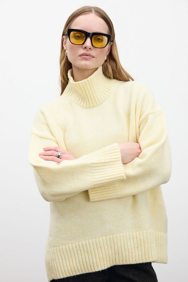 Manuka-Yellow Oversize Soft Sweater 1
