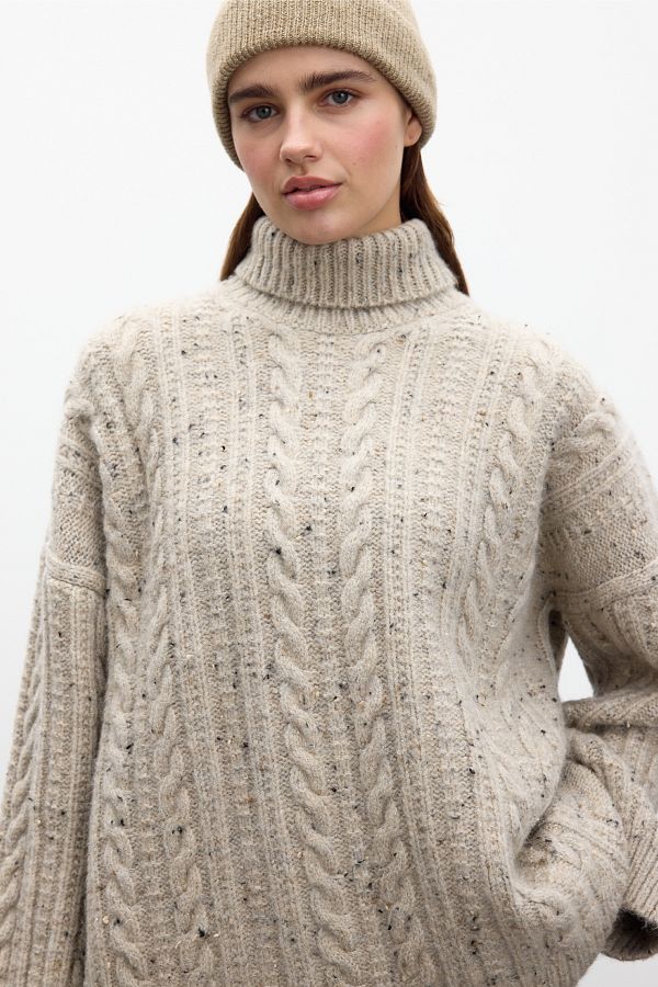 Manuka-Beigefarbener High-Top-Strickpullover 1