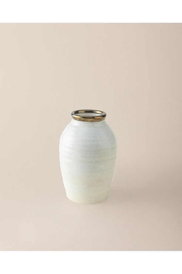 Madame Coco-Lily Vase - White 1