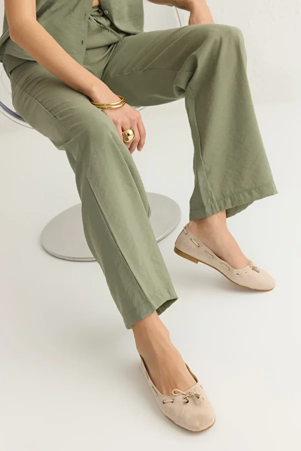 TRENDYOL SHOES-Balerini de damă cu șireturi bej cu vârf de migdale TAKSS25BE00004 1