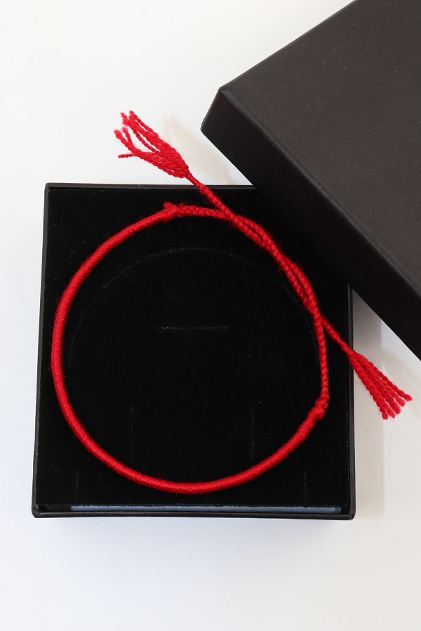 KEEBA-Red String Bracelet for Men and Women - String Design 1